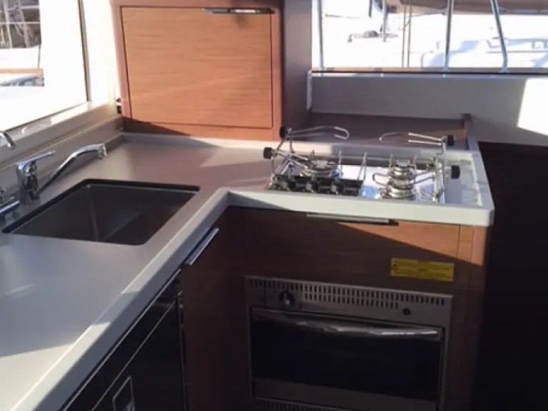 Location bateau Lagoon Lagoon 40 à Álimos sur Samboat