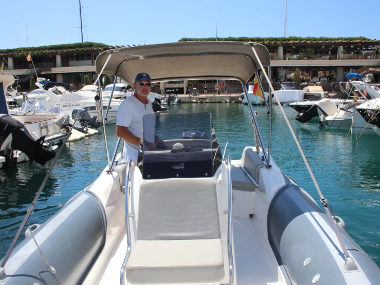 Louez un MV Marine GT25 à El Toro