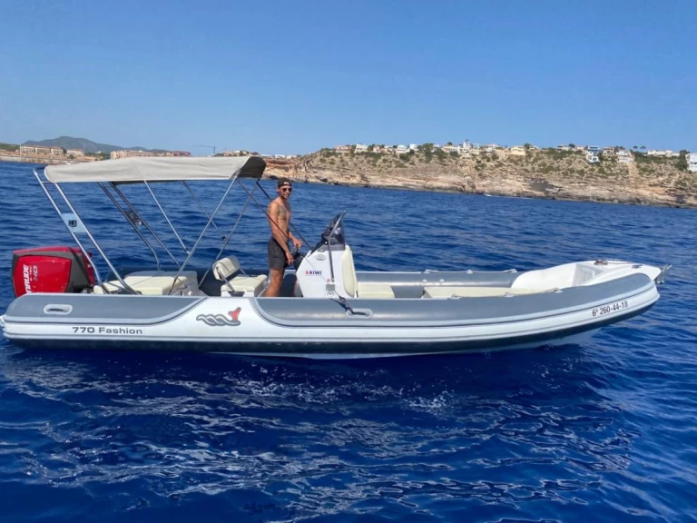Louer Semi-rigide avec ou sans skipper MV Marine à El Toro