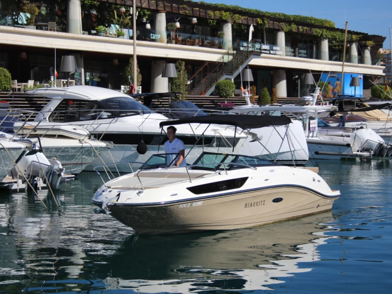 Location bateau Sea Ray 230 SSE à El Toro sur Samboat