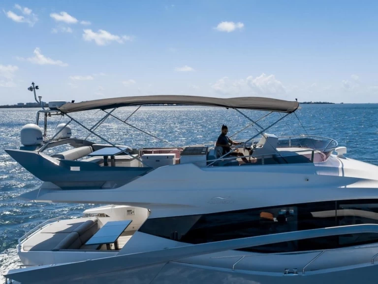 Location Yacht Numarine avec permis