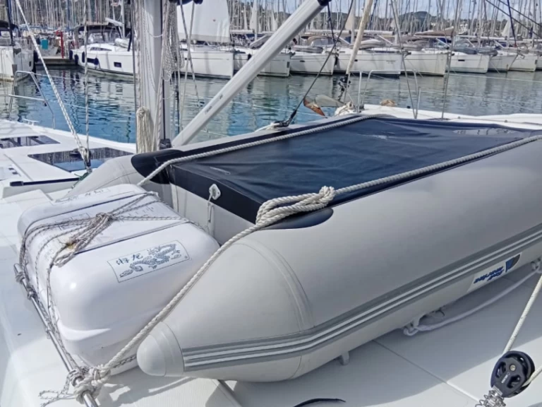 Voilier à louer à Gouviá au meilleur prix