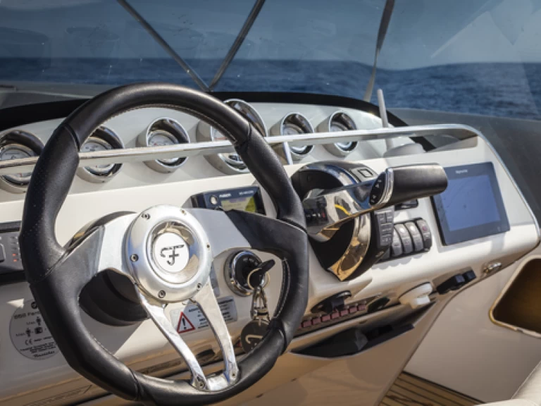 Frauscher 858 fantom Air a louer à El Toro