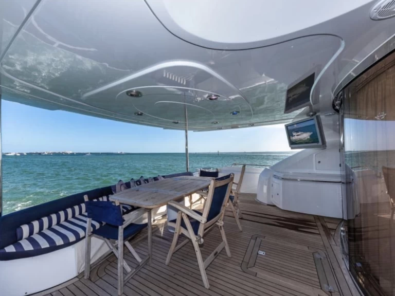Location Yacht à Miami Beach - Sunseeker Manhattan 80