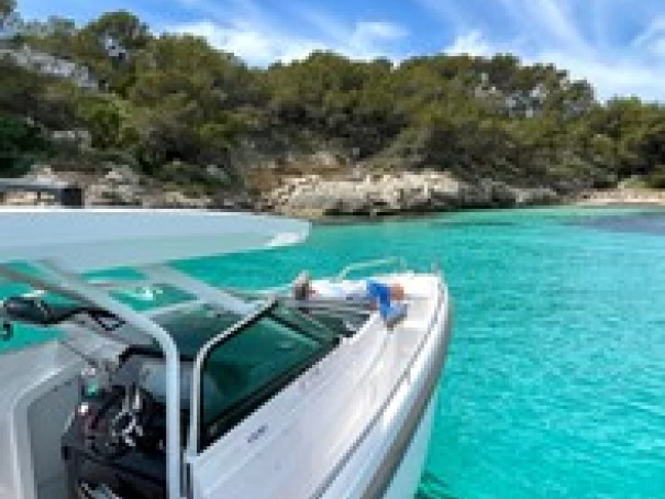 Location Bateau à moteur à El Toro - Axopar Axopar 37 Sun-Top