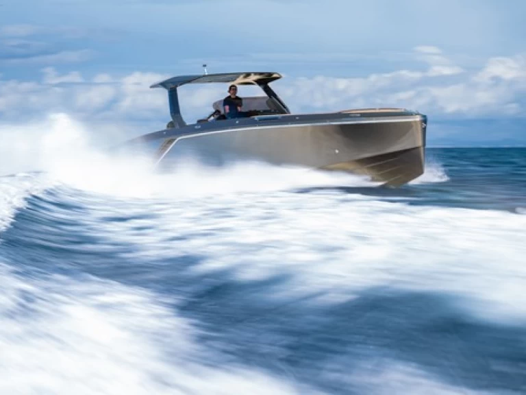 Bateau à moteur à louer à Portals Nous au meilleur prix