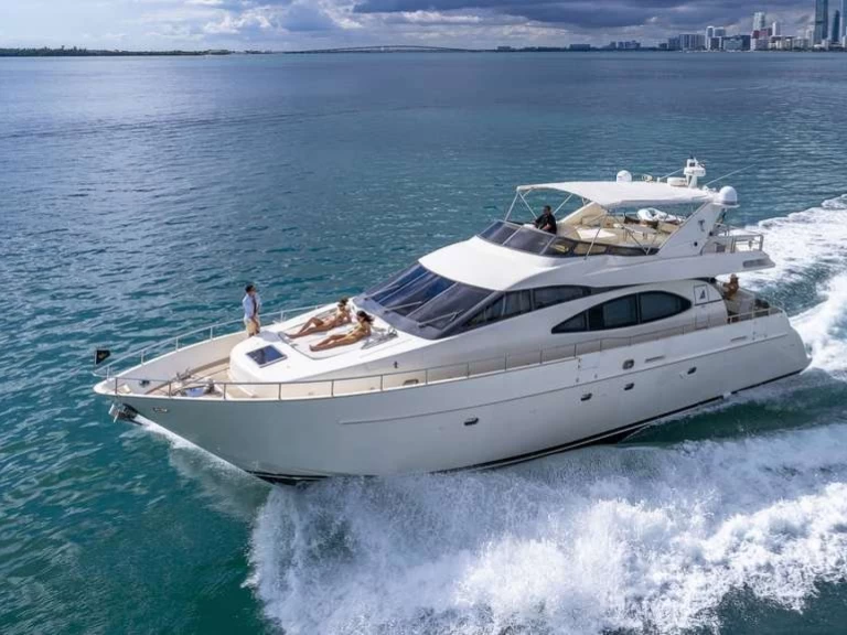 Location bateau Azimut Azimut 70 à Miami Beach sur Samboat