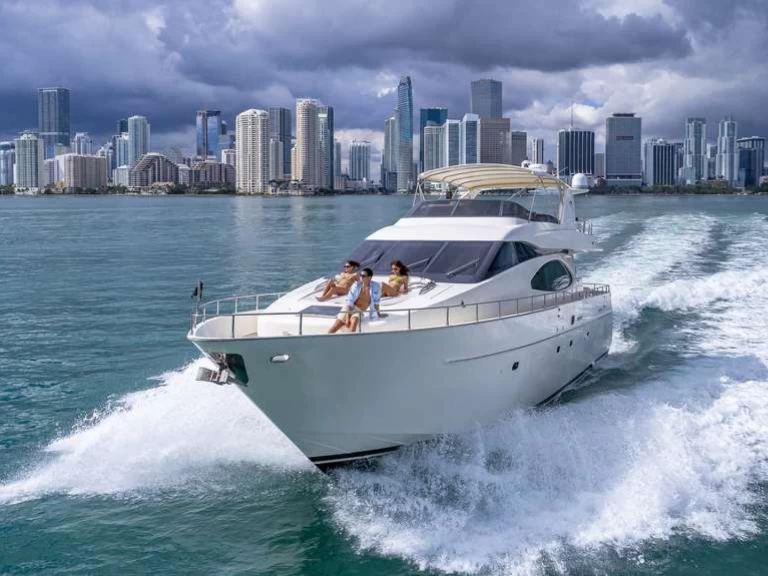 Location à Miami Beach - Azimut Azimut 70 sur SamBoat