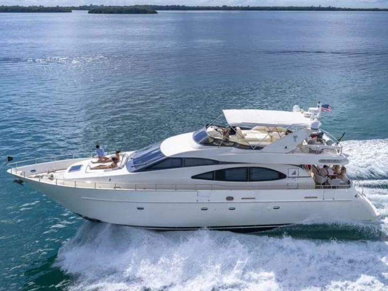 Louez un Azimut Azimut 70 à Miami Beach