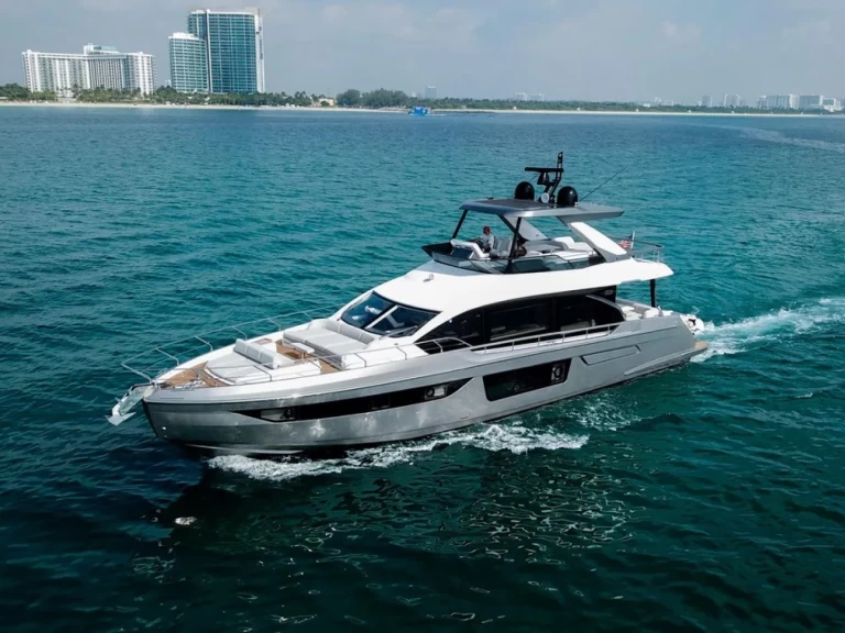 Location Yacht à Miami - Azimut Azimut 68 Fly