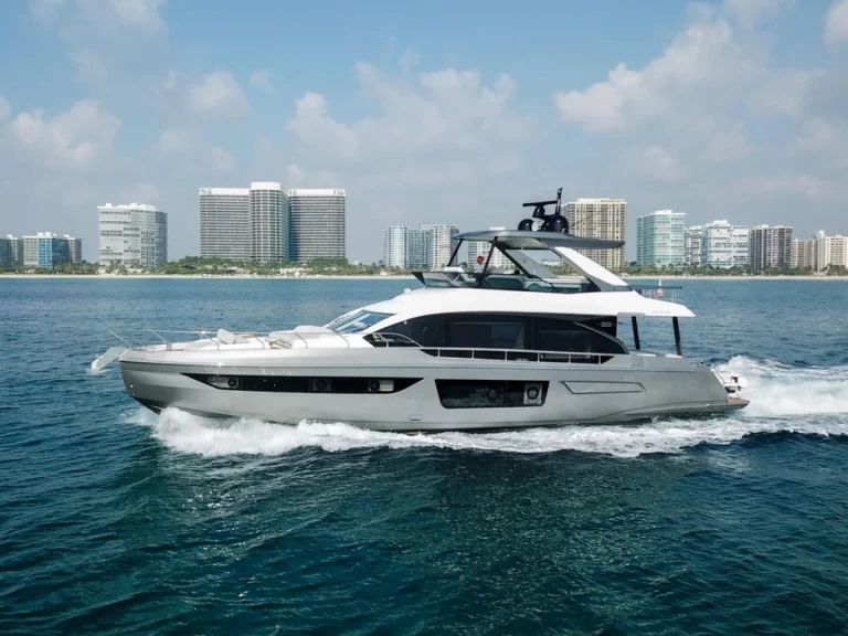 Louer Yacht avec ou sans skipper Azimut à Miami