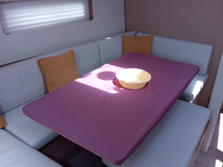 Location bateau Lefkáda pas cher Oceanis 37.1