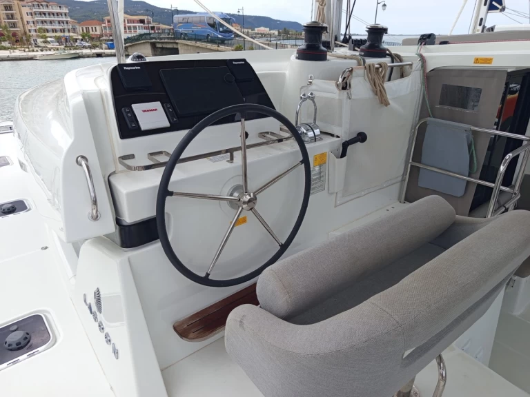 Louez un Lagoon Lagoon 42 à Lefkáda