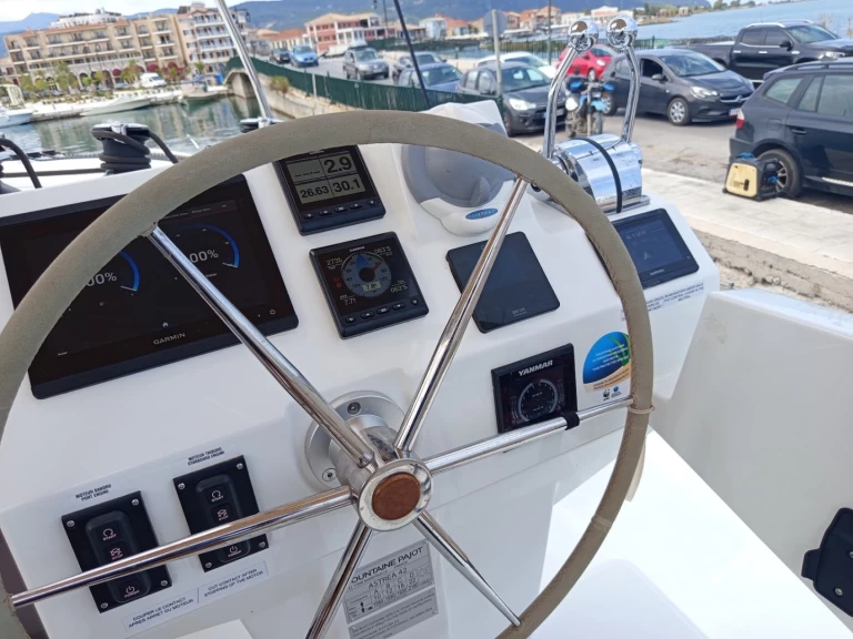 Location Catamaran à Lefkáda - Fountaine Pajot Astrea 42