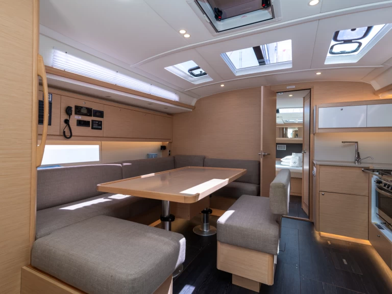 Louez un Dufour Dufour 470 à Trogir