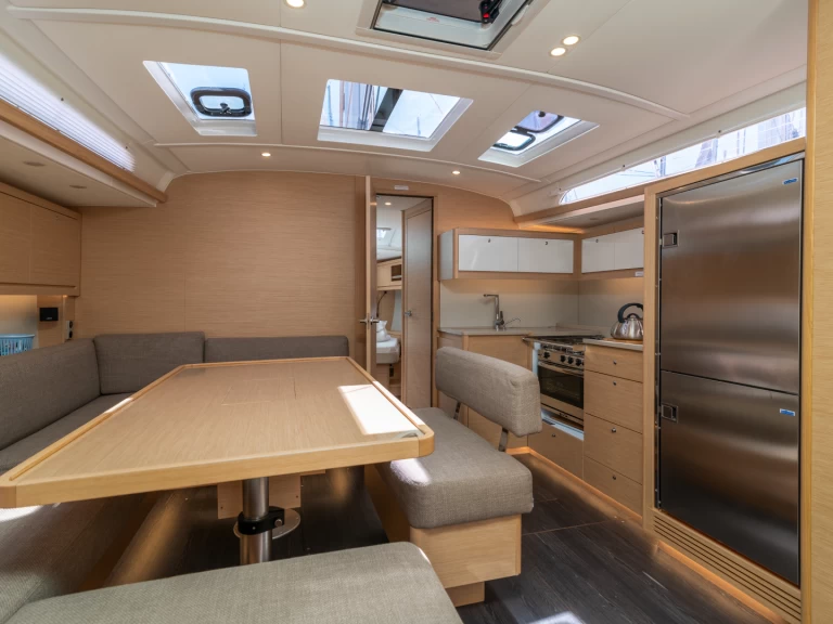 Location bateau Dufour Dufour 470 à Trogir sur Samboat