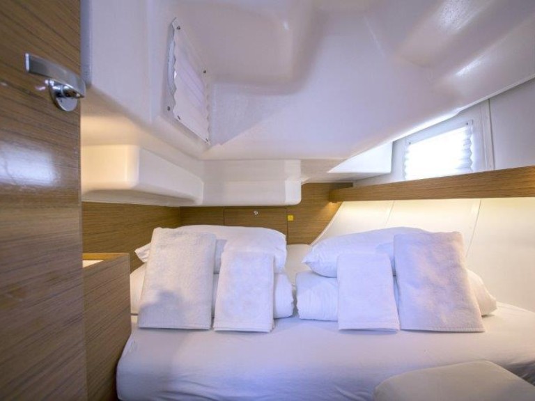 Louez un Elan Impression 40 à Trogir