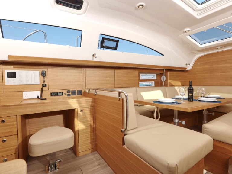 Louer Voilier avec ou sans skipper Elan à Trogir