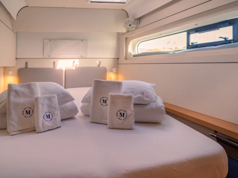 Catamaran à louer à Seget Donji au meilleur prix