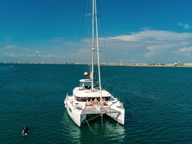 Louer Catamaran avec ou sans skipper Lagoon à La Grande-Motte