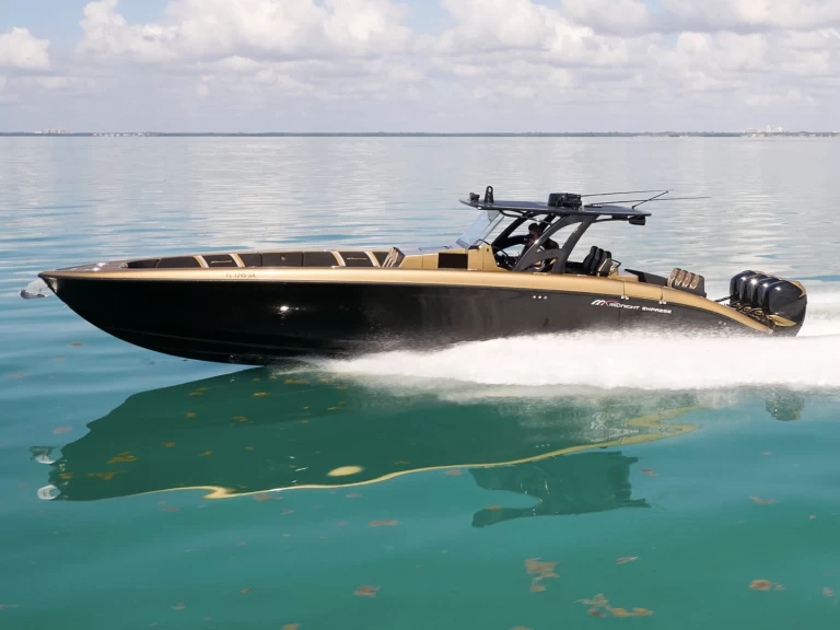 Location Yacht Midnight Express avec permis