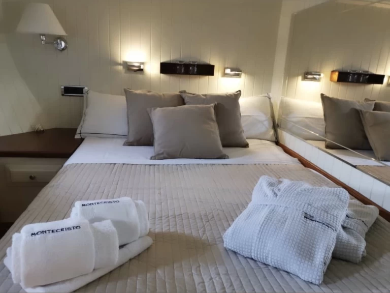 Location bateau Neta Marine Ketch à Trapani Port sur Samboat