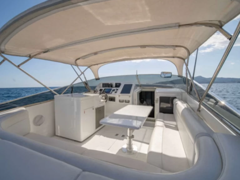 Bateau à moteur à louer à Portofino au meilleur prix