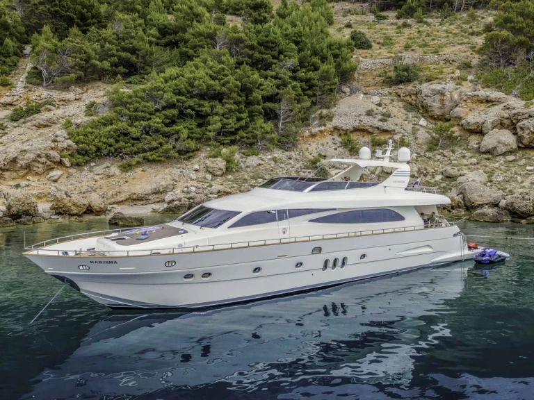 Yacht à louer à Baška Voda au meilleur prix