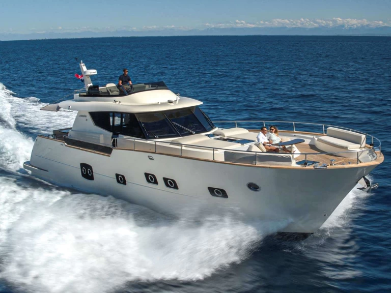  PANTA REI a louer à Split