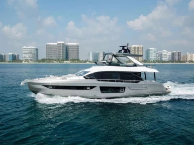 Location Yacht à Miami Beach - Azimut Spysea