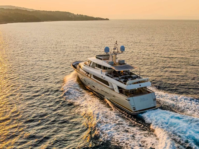 Location Yacht à Kaštel Gomilica - Ferretti KLOBUK