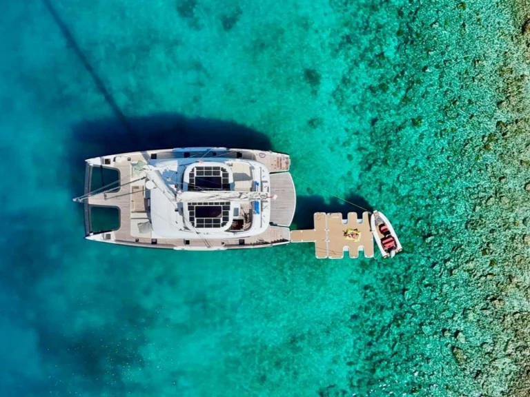 Sunreef yolo a louer à Caraïbes