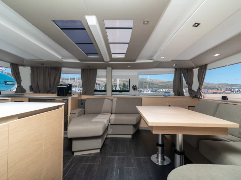 Location Catamaran à Seget Donji - Fountaine Pajot Aura 51