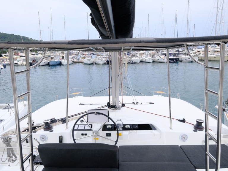 Location Catamaran Lagoon avec permis