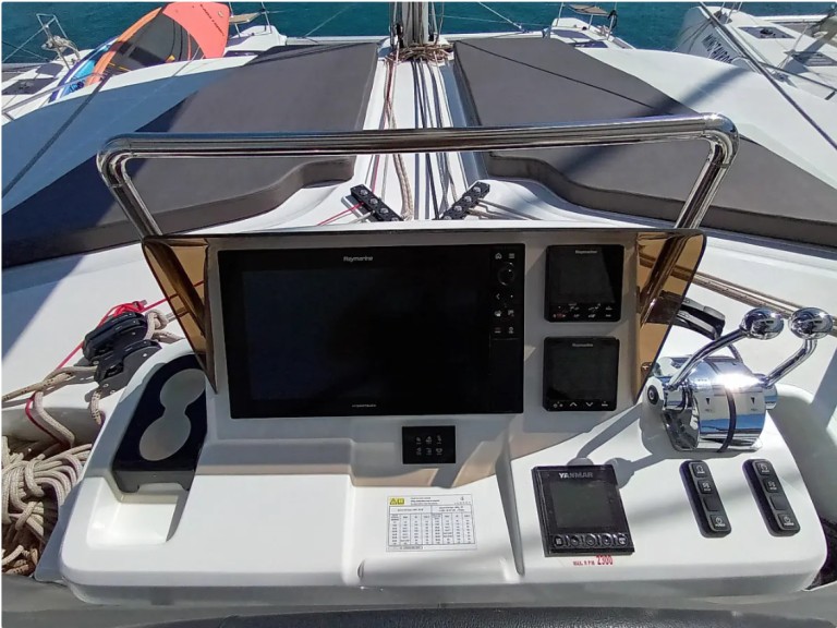 Location bateau Páleros pas cher Lagoon 51