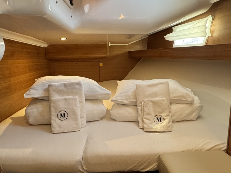 Louez un Elan Impression 45.1 à Trogir