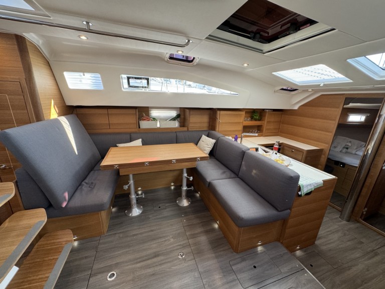 Louer Voilier avec ou sans skipper Elan à Trogir