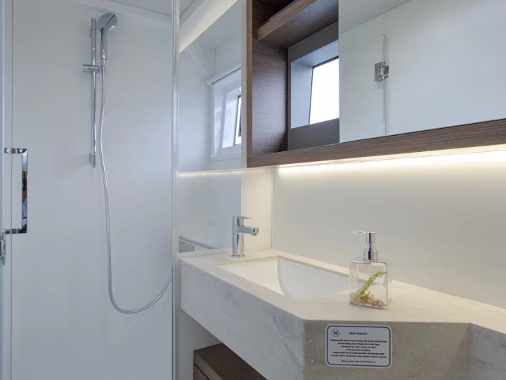 Louer Catamaran avec ou sans skipper Lagoon à Trogir