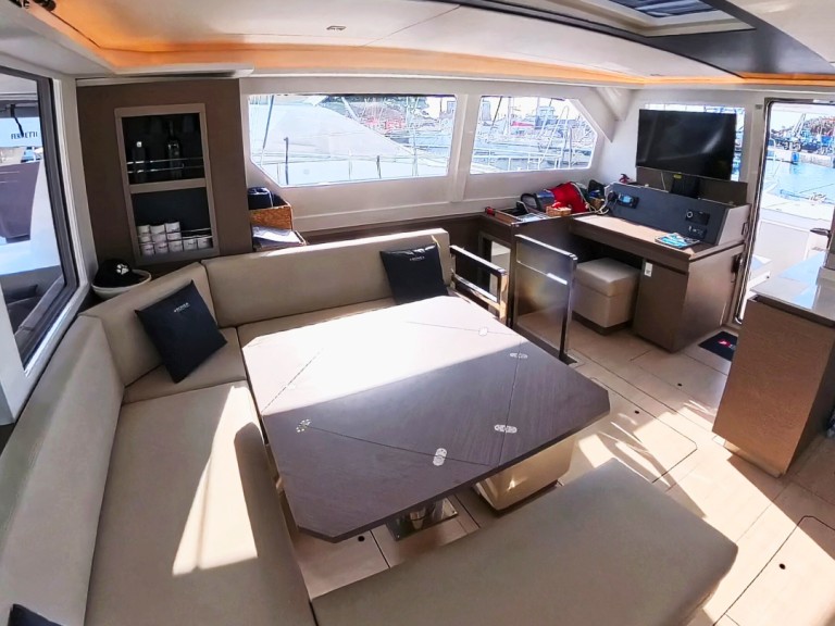 Louez un Leopard Catamarans / Robertson & Caine Leopard 50 - 5 + 1 cab à Sukošan