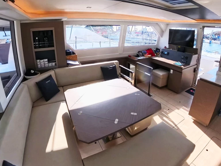 Louez un Leopard Catamarans / Robertson & Caine Leopard 50 - 5 + 1 cab à Sukošan