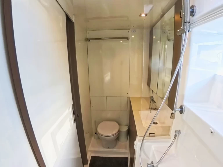 Louer Catamaran avec ou sans skipper Leopard Catamarans / Robertson & Caine à Sukošan