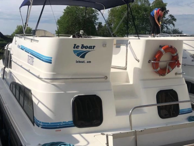 Le Boat Mystique a louer à Saint-Jean-de-Losne