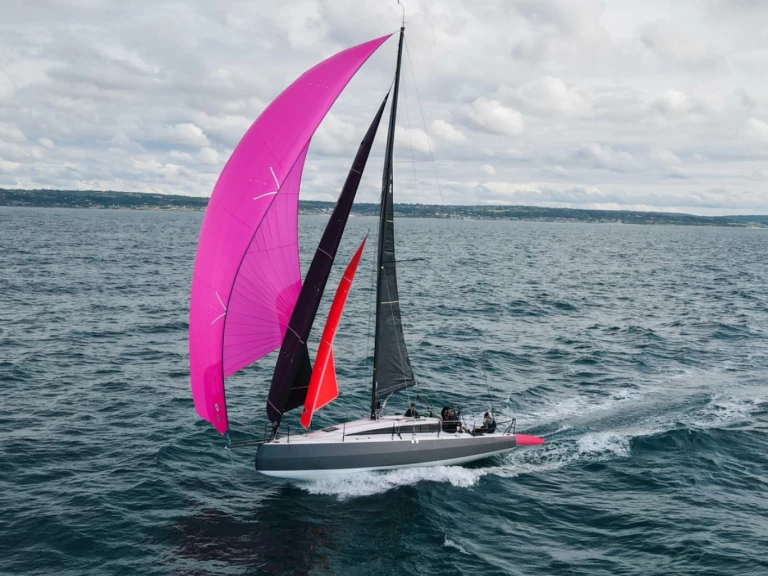 Voilier à louer à La Trinité-sur-Mer au meilleur prix