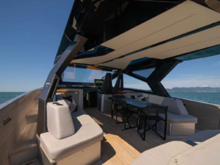 Bateau à moteur à louer à Portofino au meilleur prix