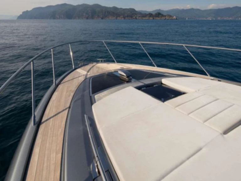 Bateau à moteur à louer à Portofino au meilleur prix
