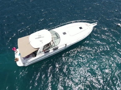 Yacht di lusso a noleggio a Saint Thomas Harbor al miglior prezzo