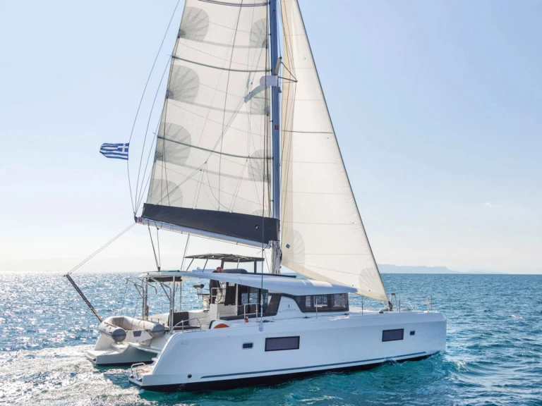 Location bateau Lagoon Lagoon 42 à Lávrio sur Samboat