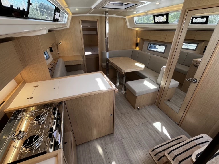 Louer Voilier avec ou sans skipper Bavaria à La Rochelle