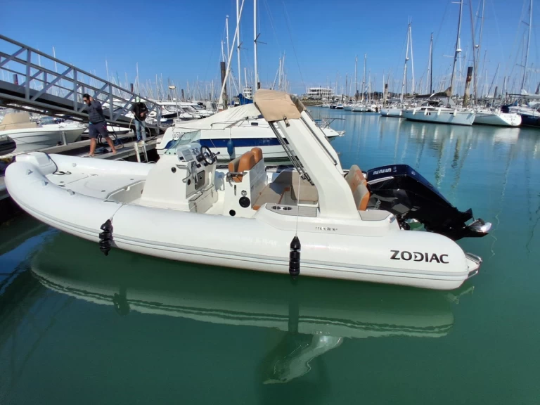Location bateau Zodiac ZODIAC MEDLINE 7.5 à La Rochelle sur Samboat