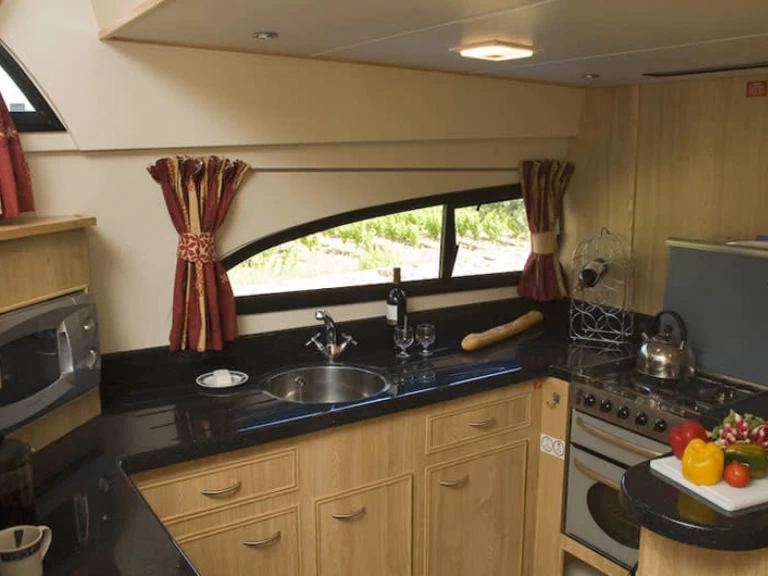 Location bateau Le Boat Royal Mystique A à Carrick-on-Shannon sur Samboat